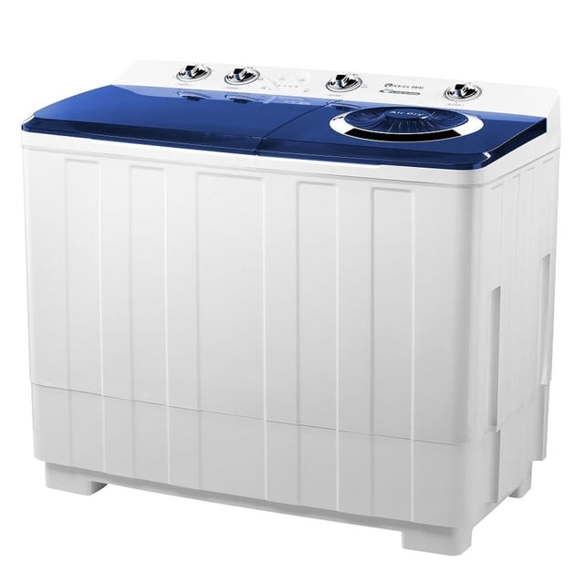 lavadora hisense doble tina 16 kgs tapa azul vista frontal 3/4, lavadora semiautomática blanco y gris con tapas azules translúcidas en las dos tinas; panel superior con cuatro perillas y selector de centrifugado; lava y centrifuga de forma simultánea, tiempo de lavado 15 min y remojo activo 20 min. Suele usarse en departamentos y espacios reducidos.