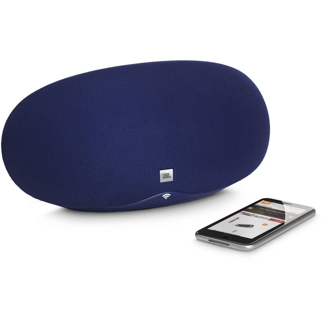 altavoz inalambrico jbl playlist con chromecast integrado azul, vista frontal centrada de altavoz ovalado con rejilla tejida azul, logo JBL en el centro inferior y símbolo de Chromecast en la base; smartphone junto mostrando la app Google Home para control y reproducción multiroom.