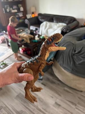 Rajasaurus De Jurassic World – Dinosaurio De Juguete Con Rugido Y Golpe De Cuello – Movimientos Y Sonidos, Realidad Aumentada – Regalo +4 Años