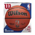 thumbnail image 2 of Balón Básquetbol Wilson NBA Signature Series WTB7209XB07, 2 of 4