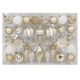 thumbnail image 3 of Esferas Navideñas Holiday Time Resistentes Blanco y Dorado 32 Piezas, 3 of 4