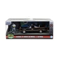 thumbnail image 2 of Vehículo Batman Batimóvil 1:32 con Surtido de Figuras Negro, 2 of 4