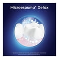 thumbnail image 2 of Pasta dental Oral-B encías detox & white gentle whitening 75 ml, 2 of 4