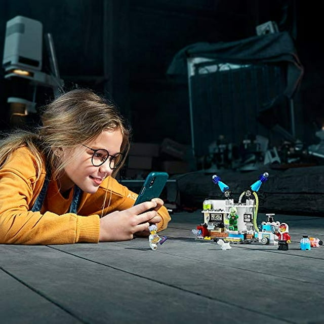 Set LEGO Laboratorio de Fantasmas de J. B. 70418